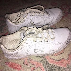 Nfinity cheer shoes